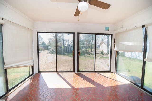 105 Ridgeway Road, Spartanburg, SC 29301