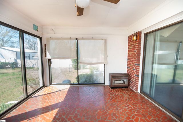 105 Ridgeway Road, Spartanburg, SC 29301