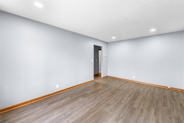 332-334 E Bond St, Salina, KS 67401