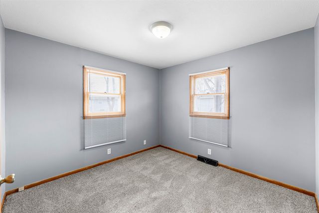 332-334 E Bond St, Salina, KS 67401