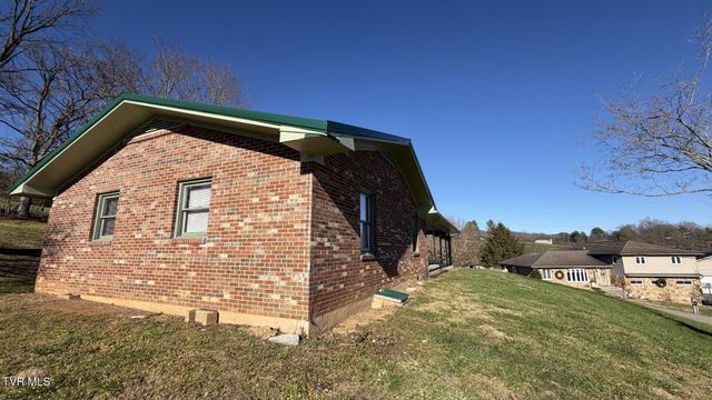 299 Duff Street, Pennington Gap, VA 24277