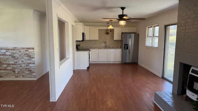 299 Duff Street, Pennington Gap, VA 24277