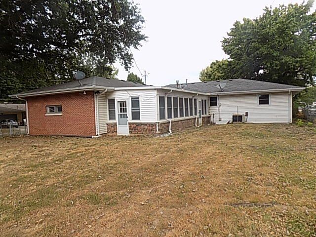 606 E Wayland Street, Springfield, MO 65807