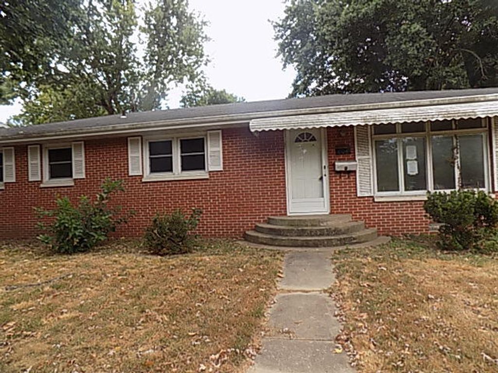 606 E Wayland Street, Springfield, MO 65807