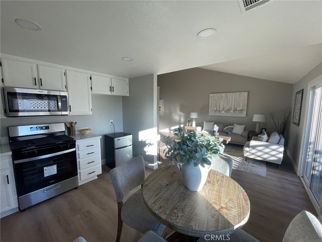 44689 La Paz Road, Temecula, CA 92592