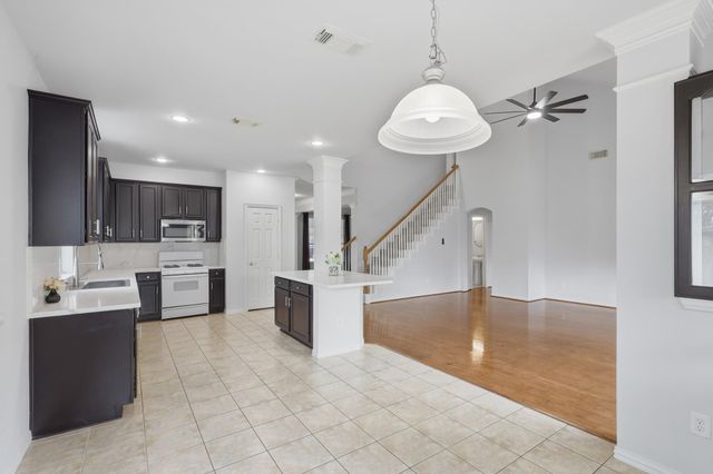 15902 Emerald Briar Lane, Houston, TX 77084