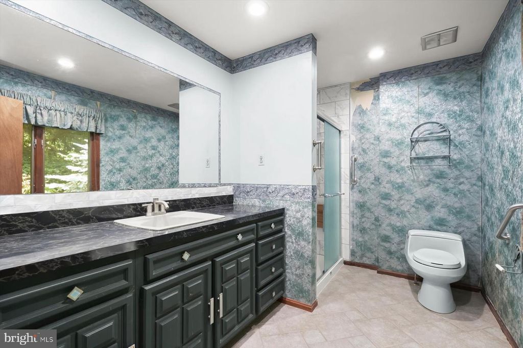Image 31 of property listing at 13922 WAYSIDE DR, Clarksville, MD 21029