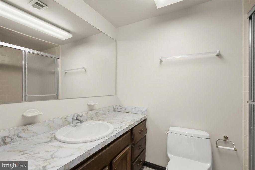 Image 53 of property listing at 13922 WAYSIDE DR, Clarksville, MD 21029