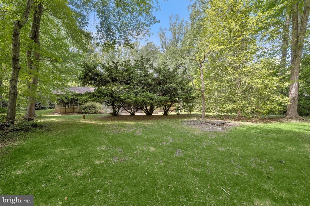 Image 58 of property listing at 13922 WAYSIDE DR, Clarksville, MD 21029