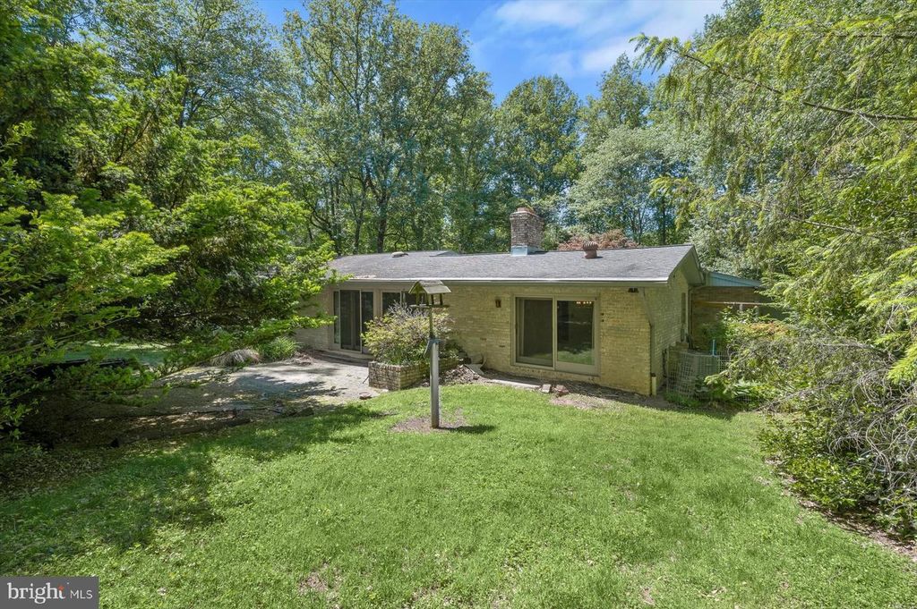 Image 59 of property listing at 13922 WAYSIDE DR, Clarksville, MD 21029