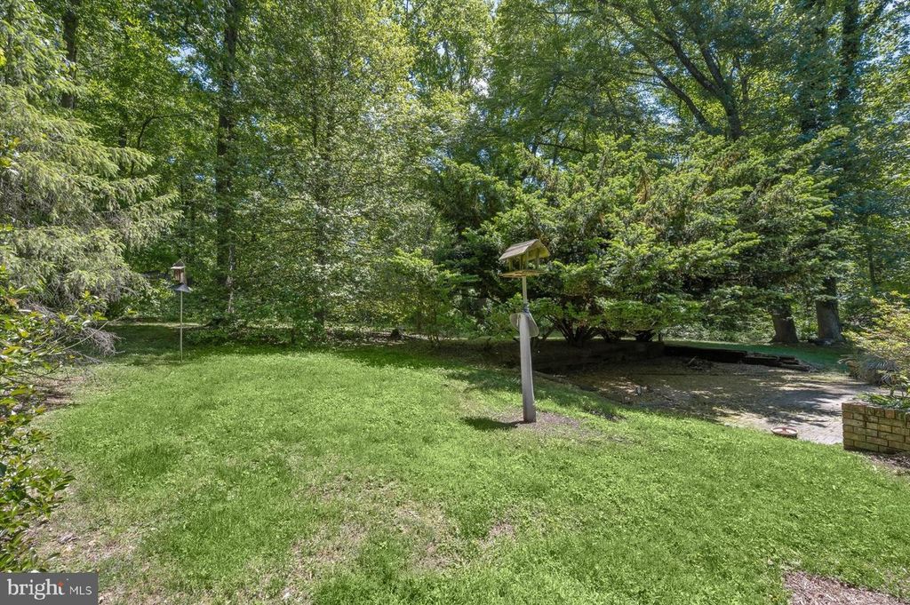 Image 62 of property listing at 13922 WAYSIDE DR, Clarksville, MD 21029