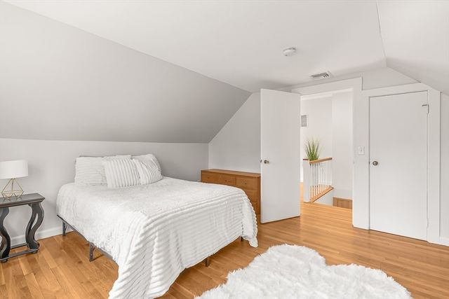 11 Springdale, Wellesley, MA 02481