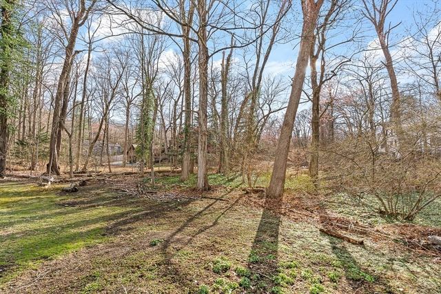 11 Springdale, Wellesley, MA 02481