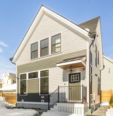 15C Stickney Ave C, Somerville, MA 02145
