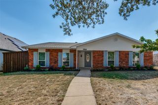 2814 Esquire Lane, Garland, TX 75044