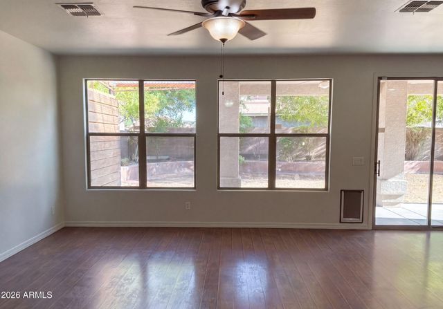 8386 W PALO VERDE Avenue, Peoria, AZ 85345