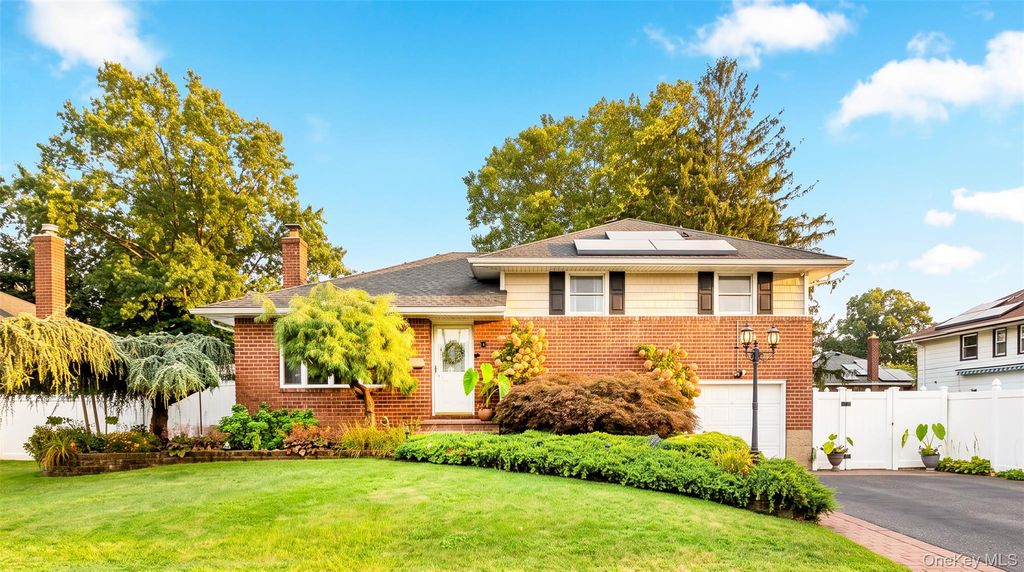 54 Jacqueline Road, Massapequa, NY 11758 — exterior