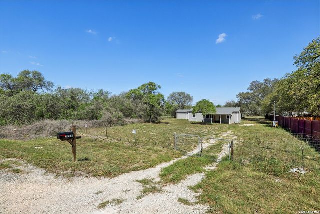22731 Hickory Shadow, Elmendorf, TX 78112