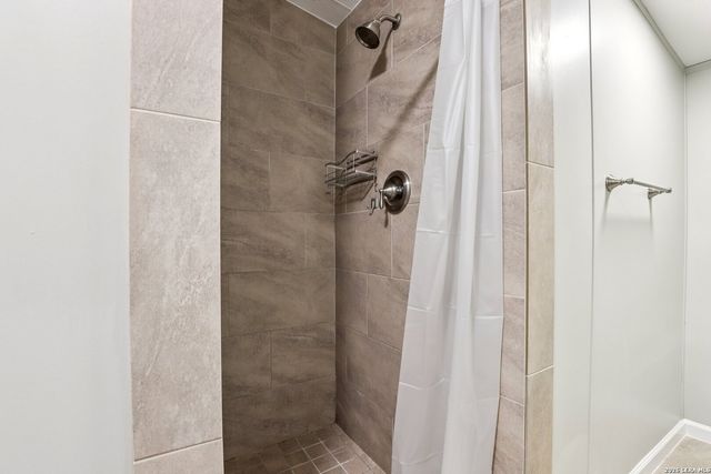 22731 Hickory Shadow, Elmendorf, TX 78112