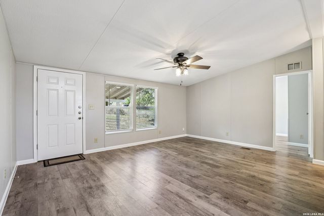 22731 Hickory Shadow, Elmendorf, TX 78112