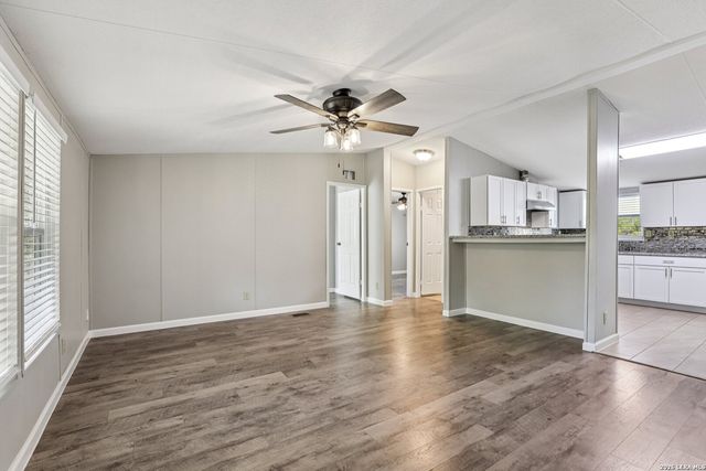 22731 Hickory Shadow, Elmendorf, TX 78112