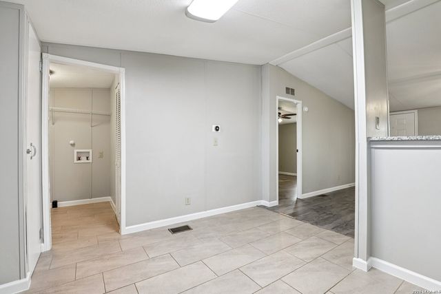 22731 Hickory Shadow, Elmendorf, TX 78112