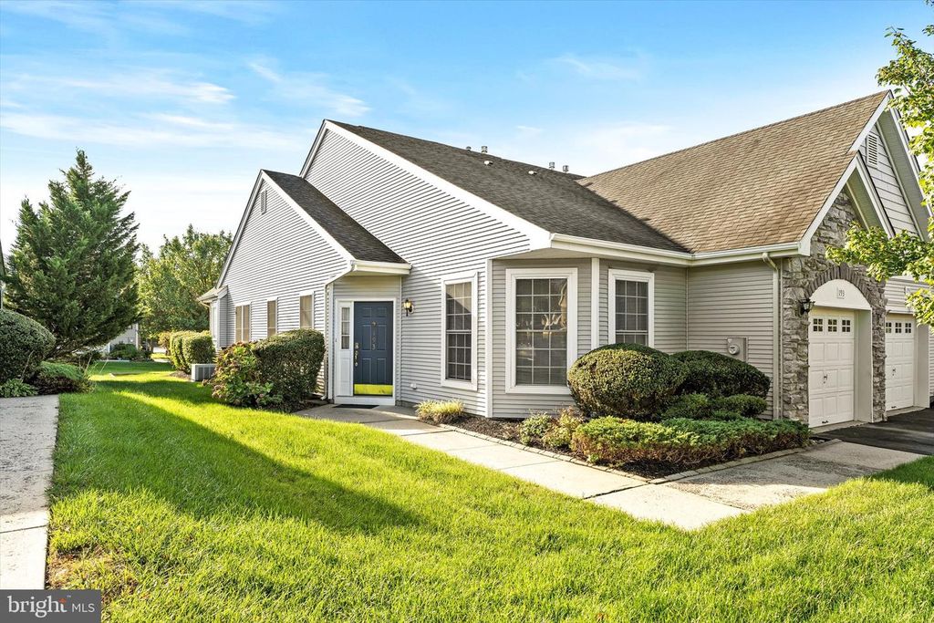 193 BURHOLME DR, Hamilton, NJ 08691