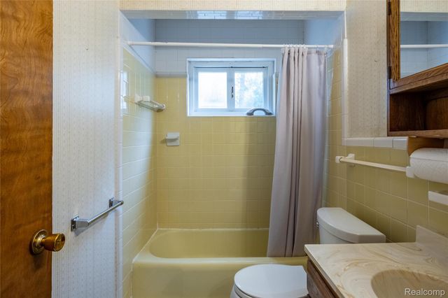 19443 Auburndale Street, Livonia, MI 48152