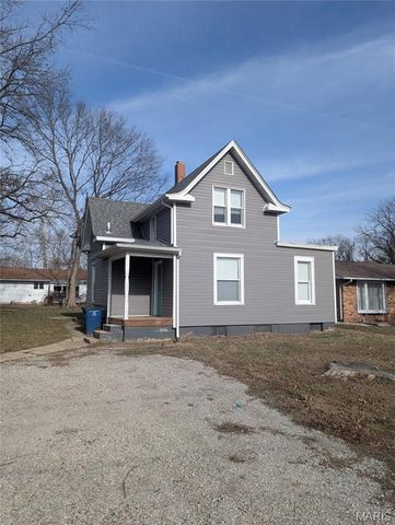 1011 E Main Street, Greenville, IL 62246