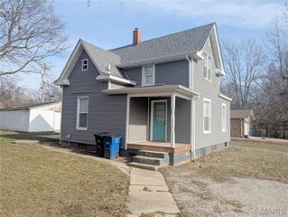 1011 E Main Street, Greenville, IL 62246