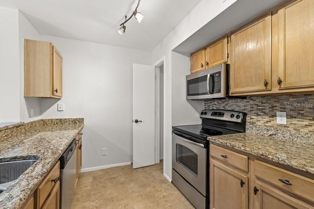 486 N PIN OAK PLACE 308, Longwood, FL 32779