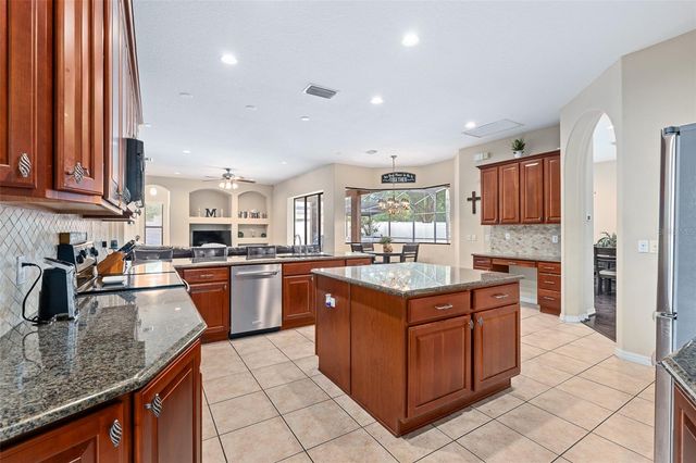 1059 NATURAL OAKS DRIVE, Orange City, FL 32763