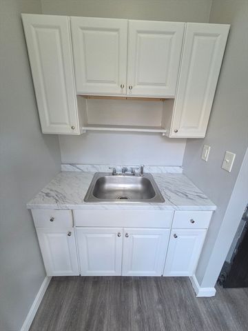 14 Abbottsford 6, Boston, MA 02121