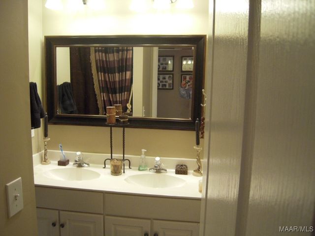 8712 STURBRIDGE Drive, Montgomery, AL 36116