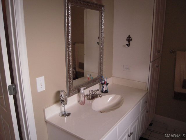 8712 STURBRIDGE Drive, Montgomery, AL 36116