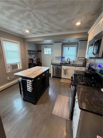 35 Bellman Avenue, Warwick, RI 02886
