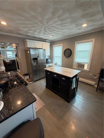 35 Bellman Avenue, Warwick, RI 02886