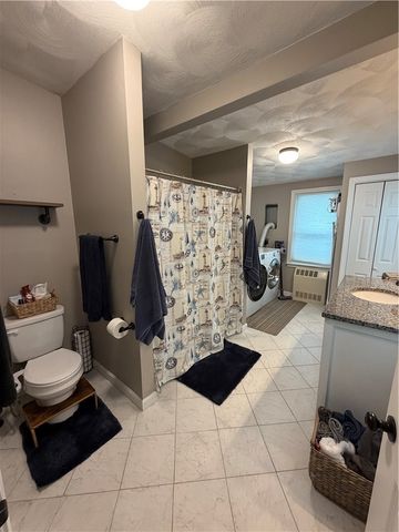 35 Bellman Avenue, Warwick, RI 02886
