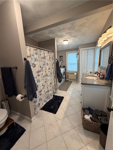 35 Bellman Avenue, Warwick, RI 02886