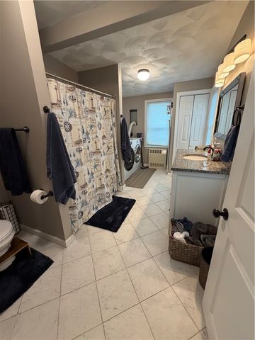 35 Bellman Avenue, Warwick, RI 02886