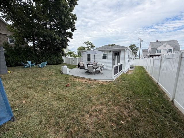 35 Bellman Avenue, Warwick, RI 02886