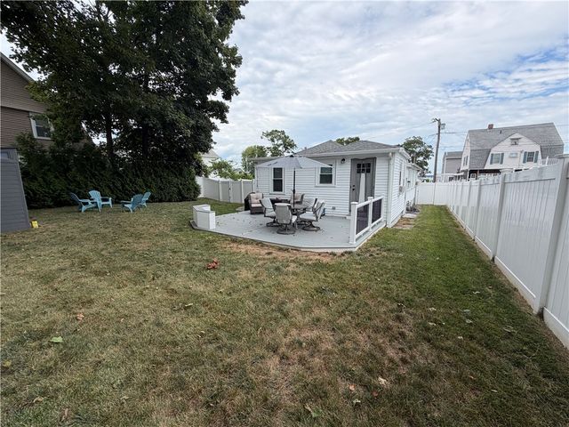 35 Bellman Avenue, Warwick, RI 02886