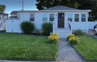 35 Bellman Avenue, Warwick, RI 02886