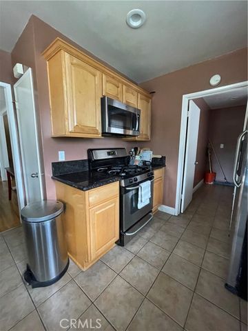 7957 Sausalito Avenue, West Hills (los Angeles), CA 91304