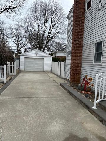 3914 Maplewood Drive, Seaford, NY 11783