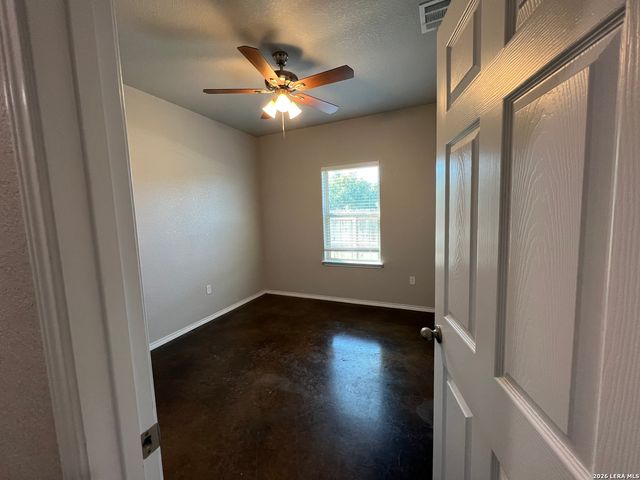 1107 Renee Way, Seguin, TX 78155