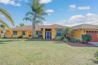 901 NW 3rd PL, Cape Coral, FL 33993