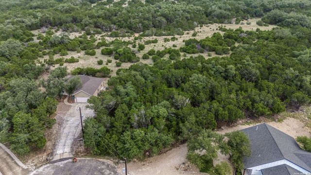 374 Bogi, Canyon Lake, TX 78133