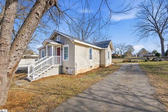 107 Marion Street, Cowpens, SC 29330