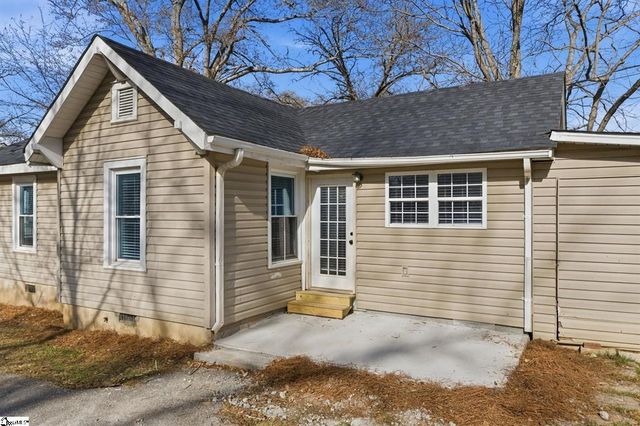 107 Marion Street, Cowpens, SC 29330